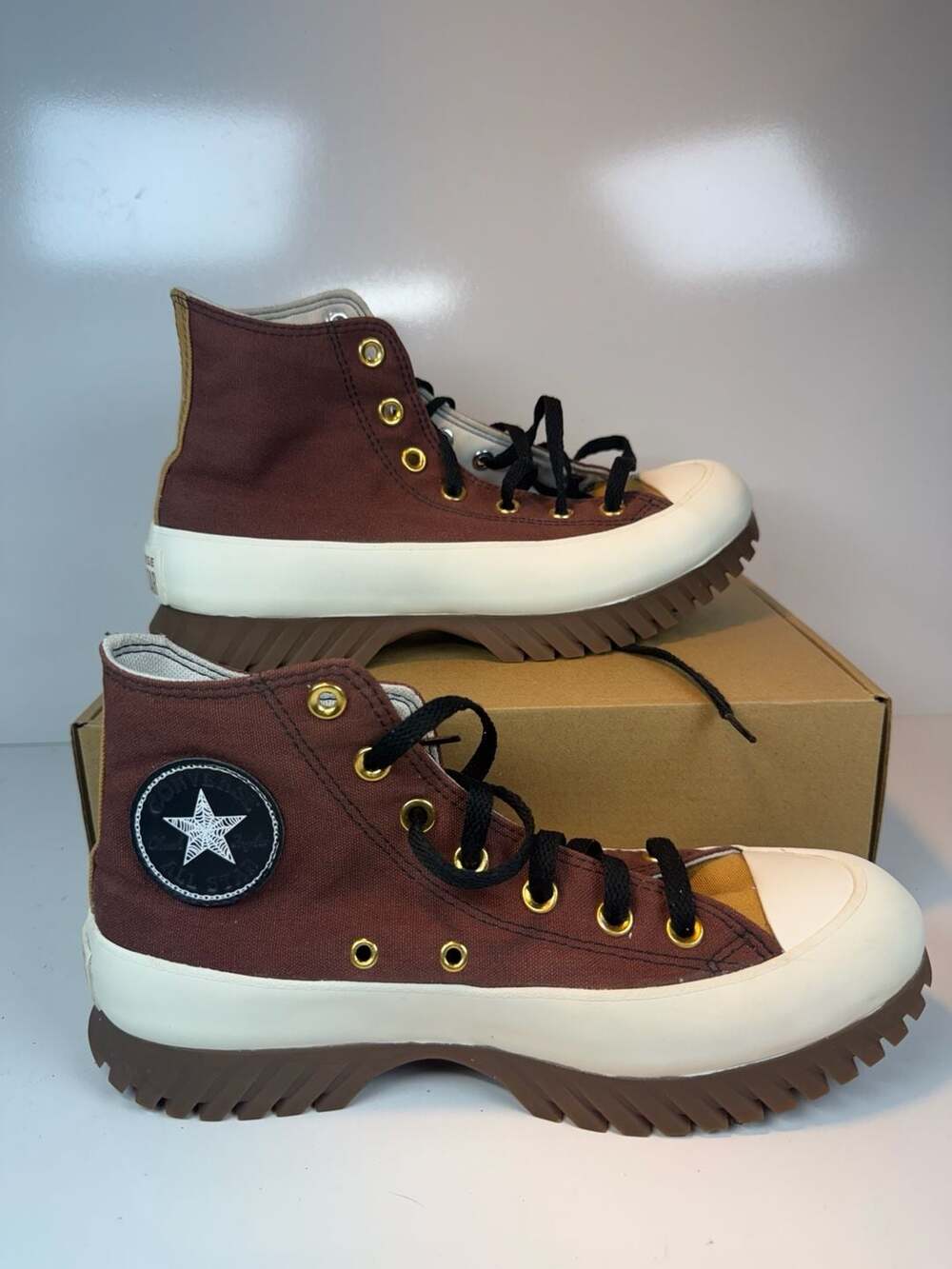 Converse Chuck Taylor All Star Lugged 2.0 High Top Brown (8M, 6 W)